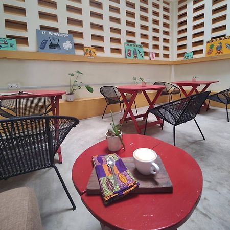 Tumi Hostel Kumasi Esterno foto