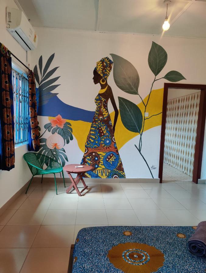 Tumi Hostel Kumasi Esterno foto