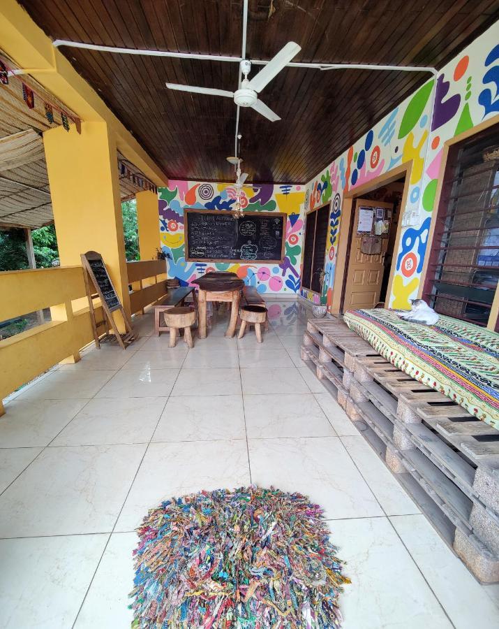 Tumi Hostel Kumasi Esterno foto