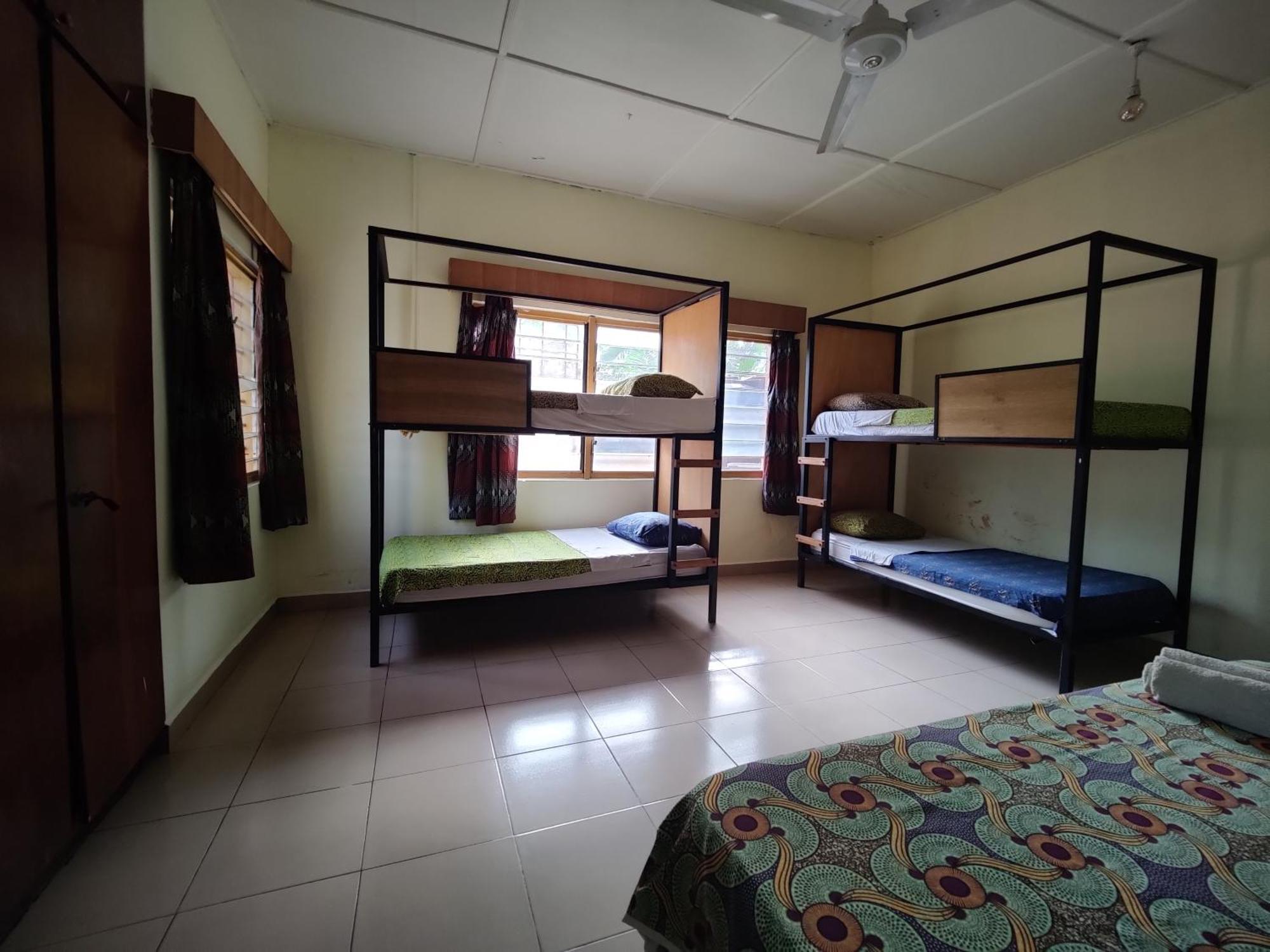 Tumi Hostel Kumasi Esterno foto