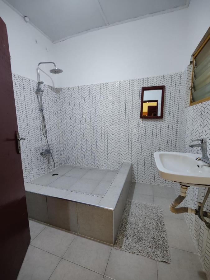 Tumi Hostel Kumasi Esterno foto