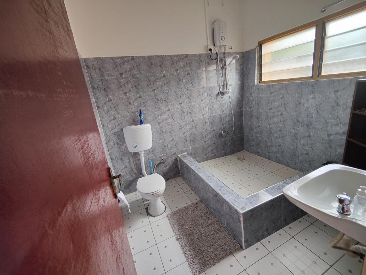 Tumi Hostel Kumasi Esterno foto