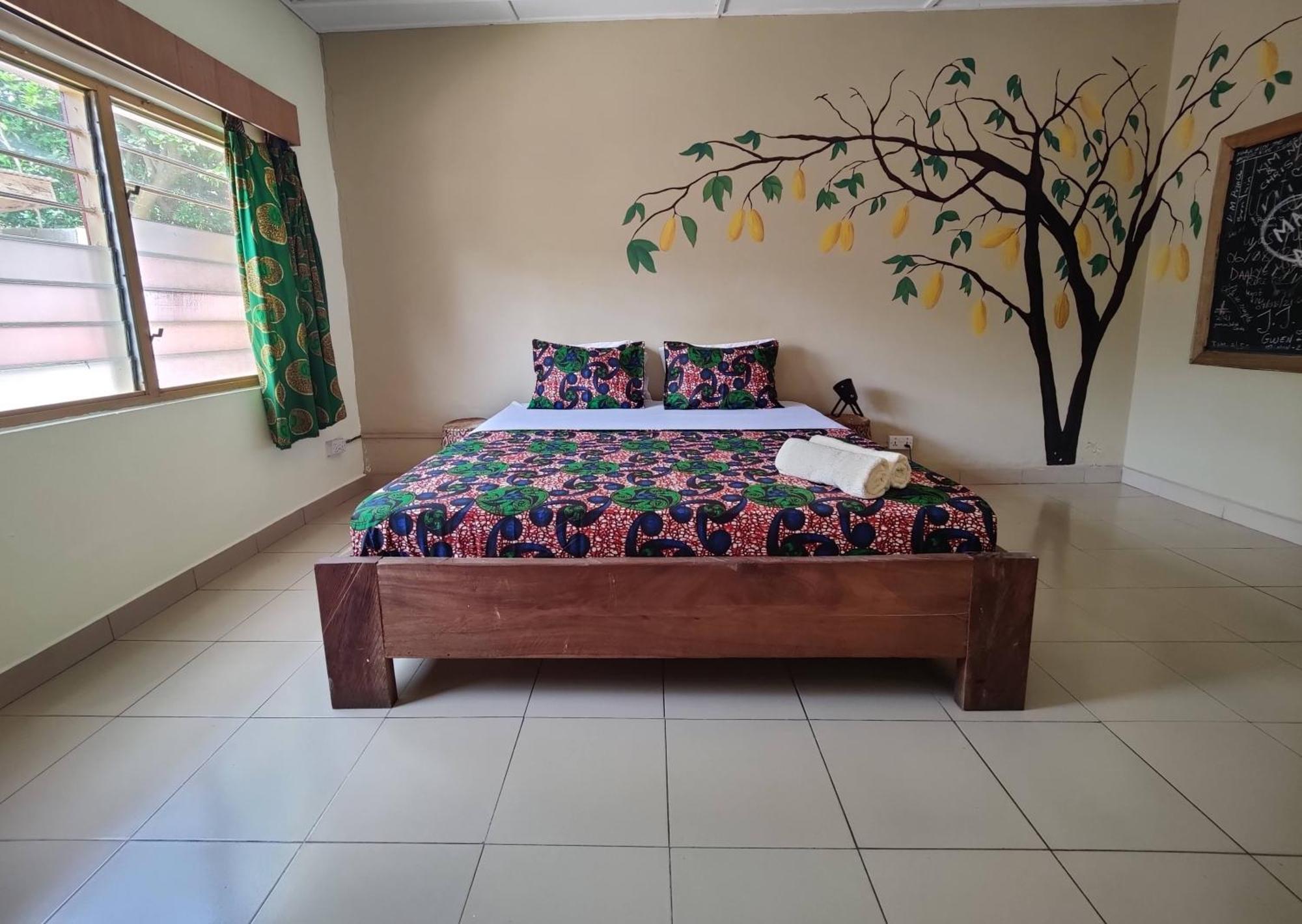 Tumi Hostel Kumasi Esterno foto
